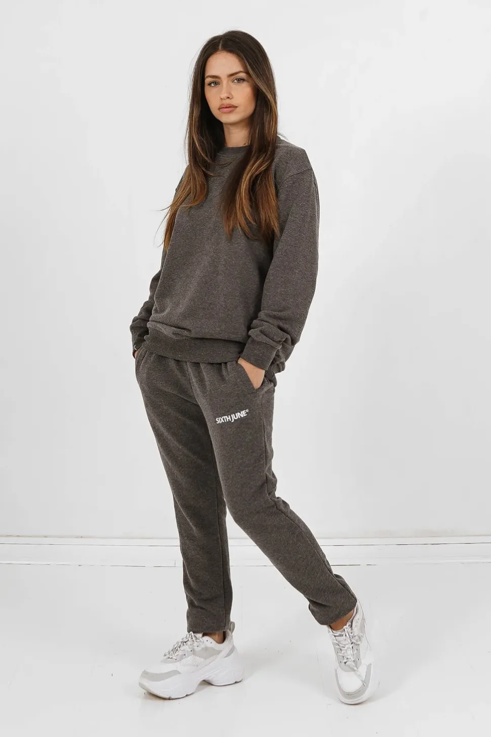 Jogging Soft Logo Brode Gris Fonce