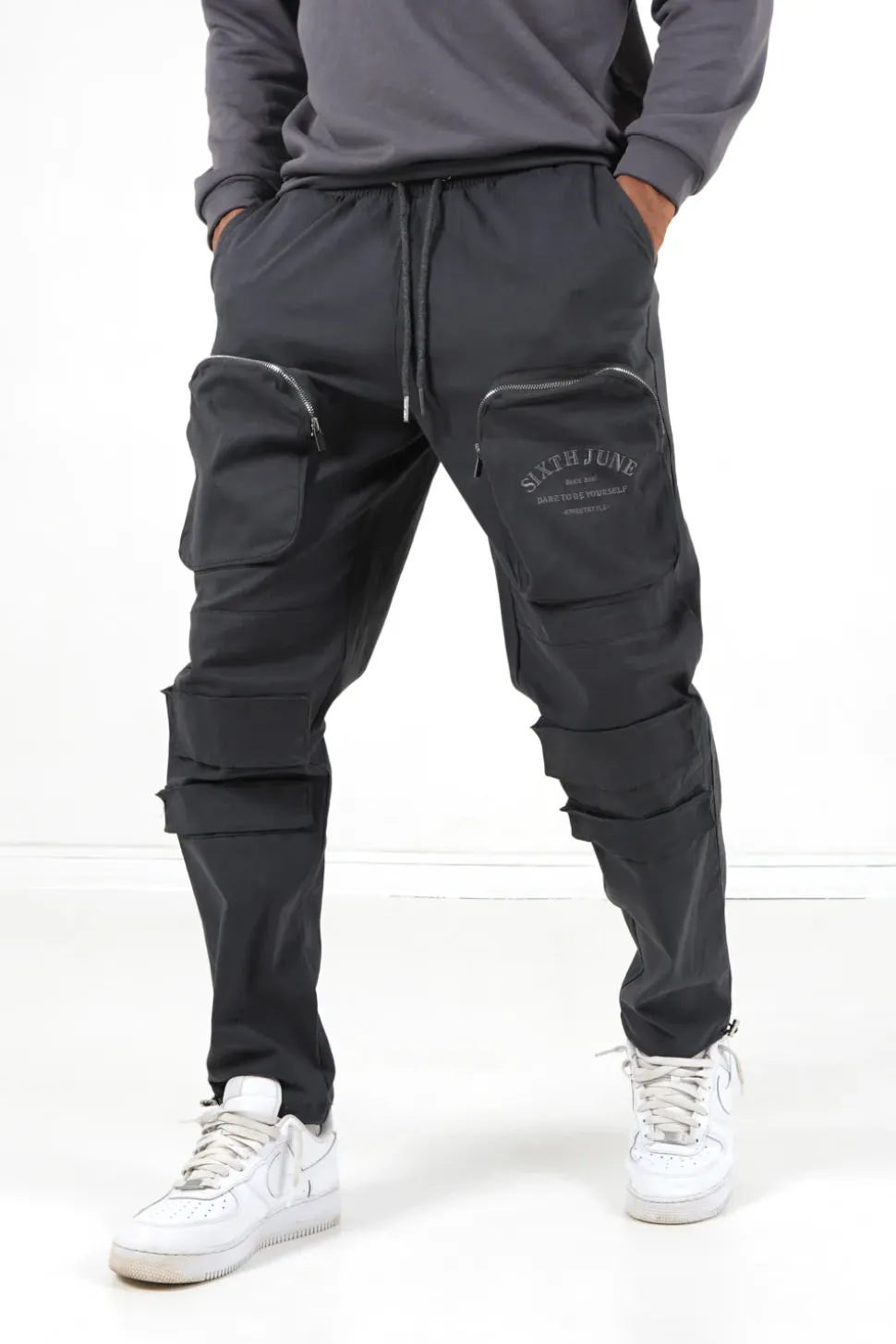 Pantalon Cargo Broderies Poche Gris Fonce