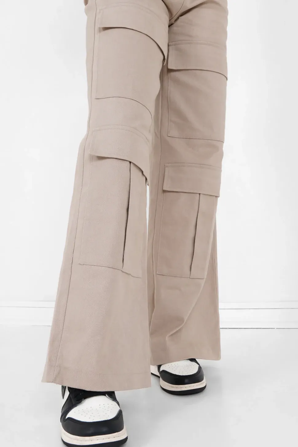 Pantalon Droit Poches Cargo Beige
