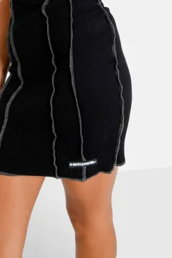Robe Coutures Inversees Noir