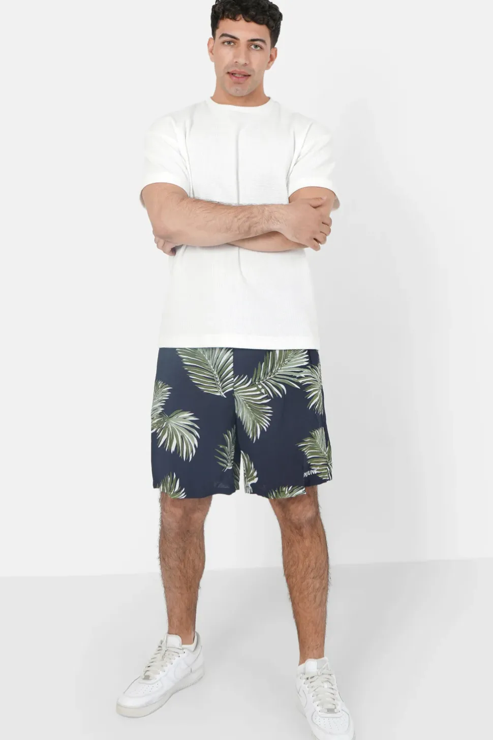 Short Fluide Motif Tropical Bleu Fonce