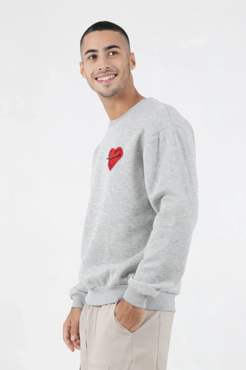 Sweat Coeur Brode Gris