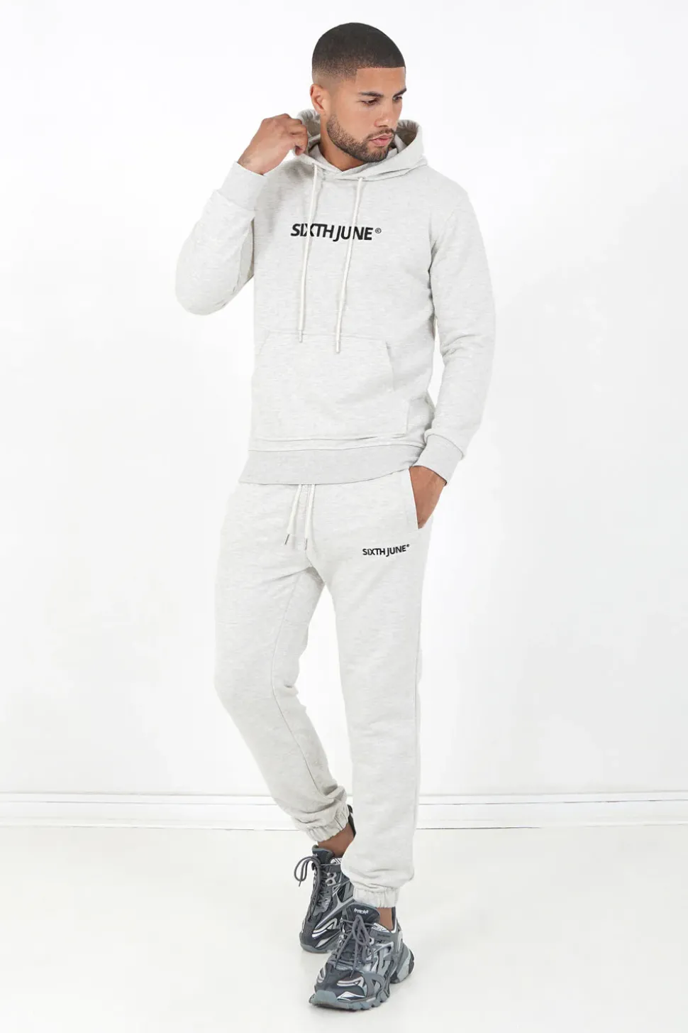 Sweatshirt Capuche Logo Brode Gris Clair