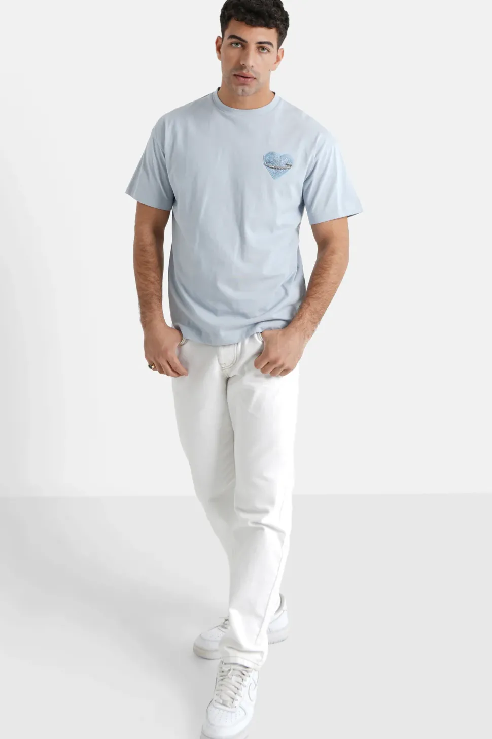 T-Shirt Coeur Brode Bleu Clair