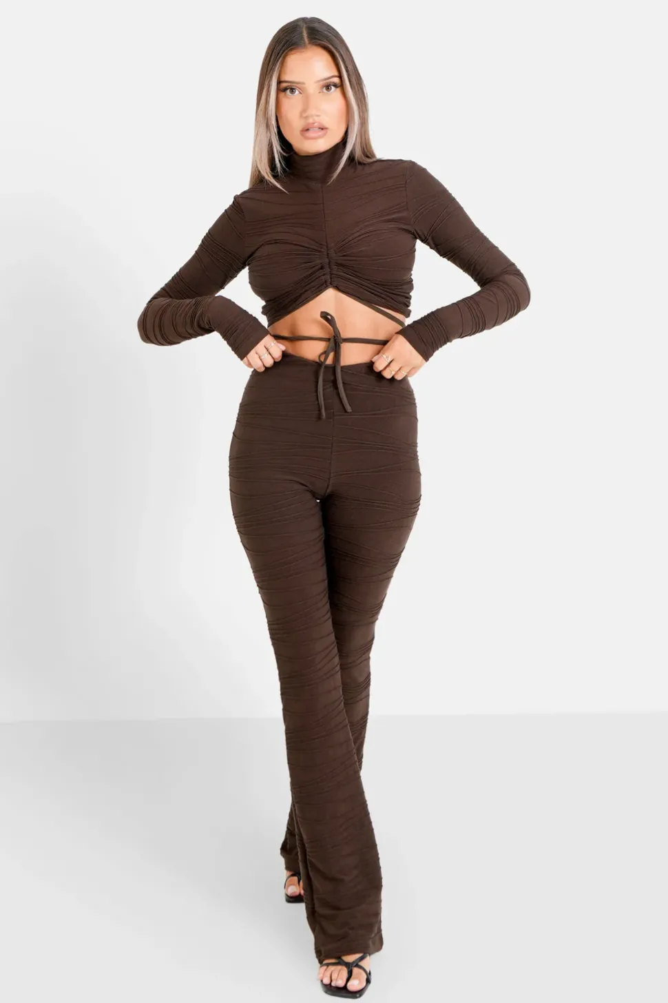 T-Shirt Court Texture Plisse Marron Fonce